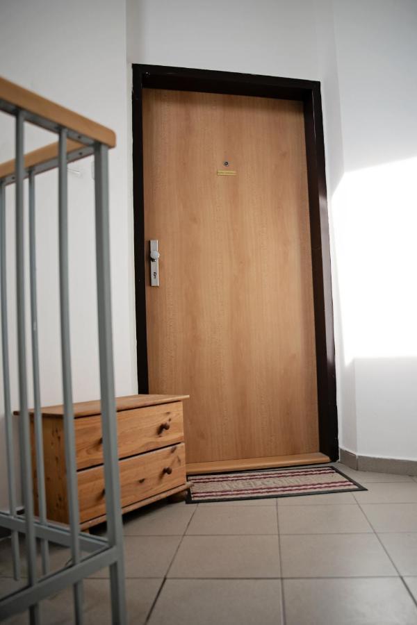 Cozy Modern Apartment In The Old Town - Hlavna Street Kosice Bagian luar foto